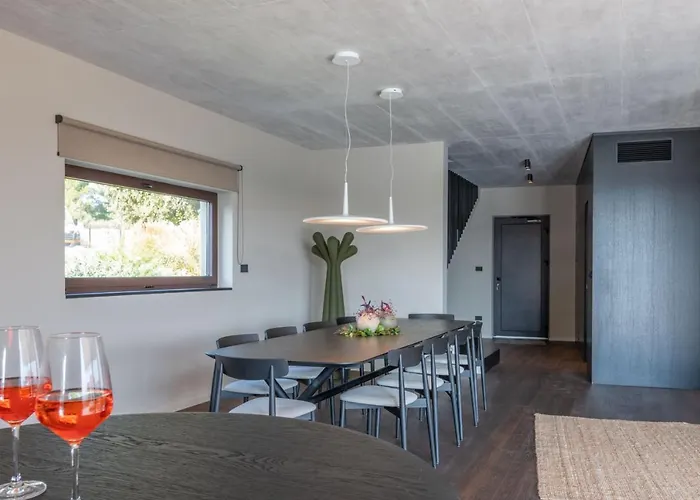 Luxury Beachside With A Pool And A Sea View Villa Banjole
