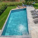 Luxury Beachside With A Pool And A Sea View