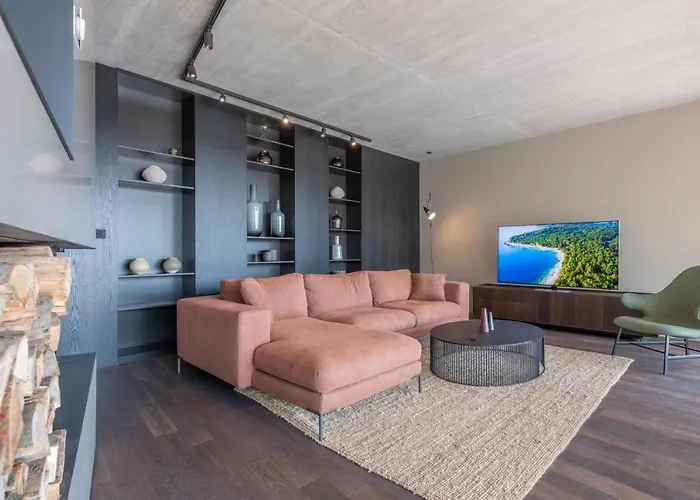 别墅 Luxury Beachside With A Pool And A Sea View *